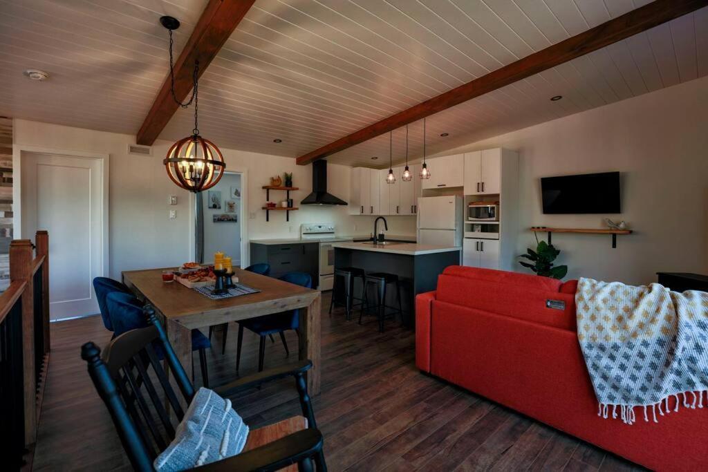 أورفورد Chalet Woodpecker Lodge - Chaleureux Avec Foyer. المظهر الخارجي الصورة